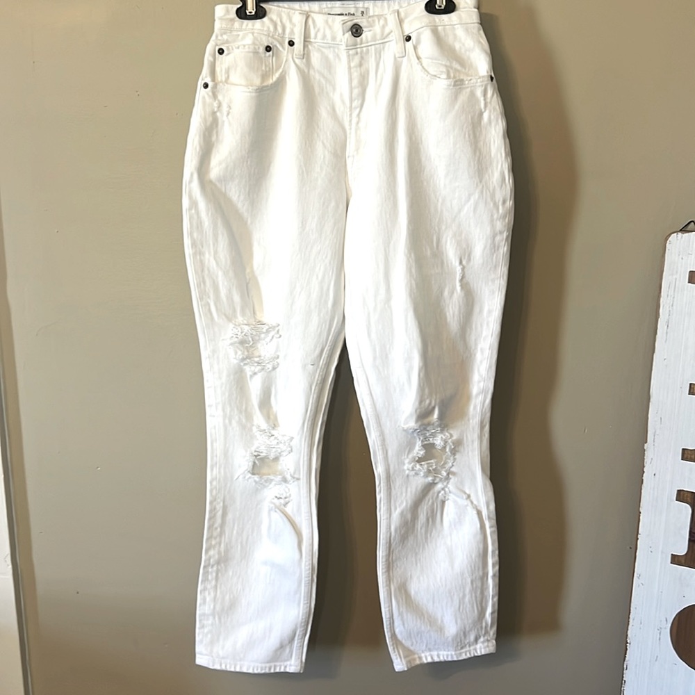 Abercrombie & Fitch  brand distressed, white jeans. Women’s size 28. Women’s 6